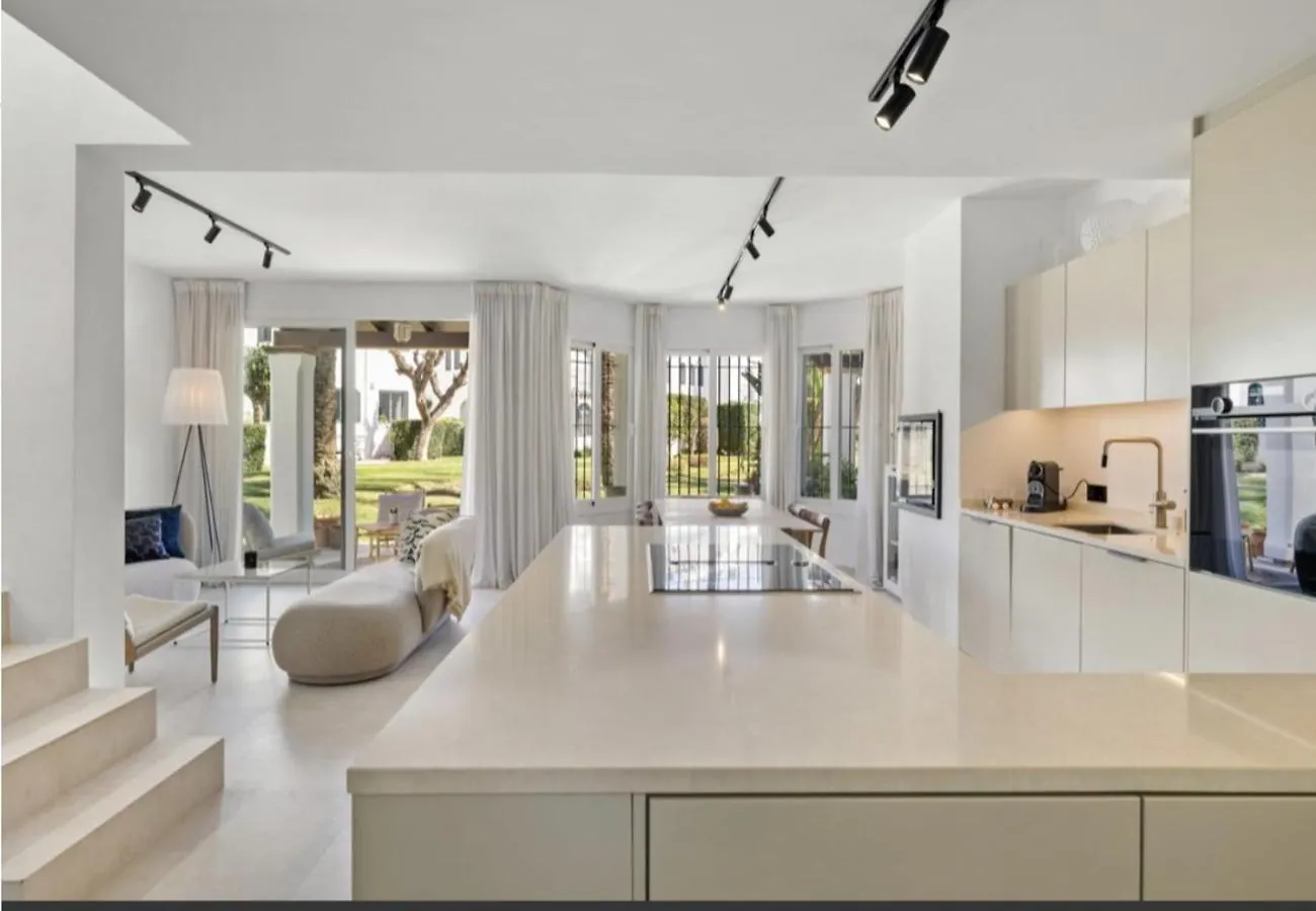 Se8 - Stylish Townhouse With Rooftop Terrace Marbella Prázdninový dům