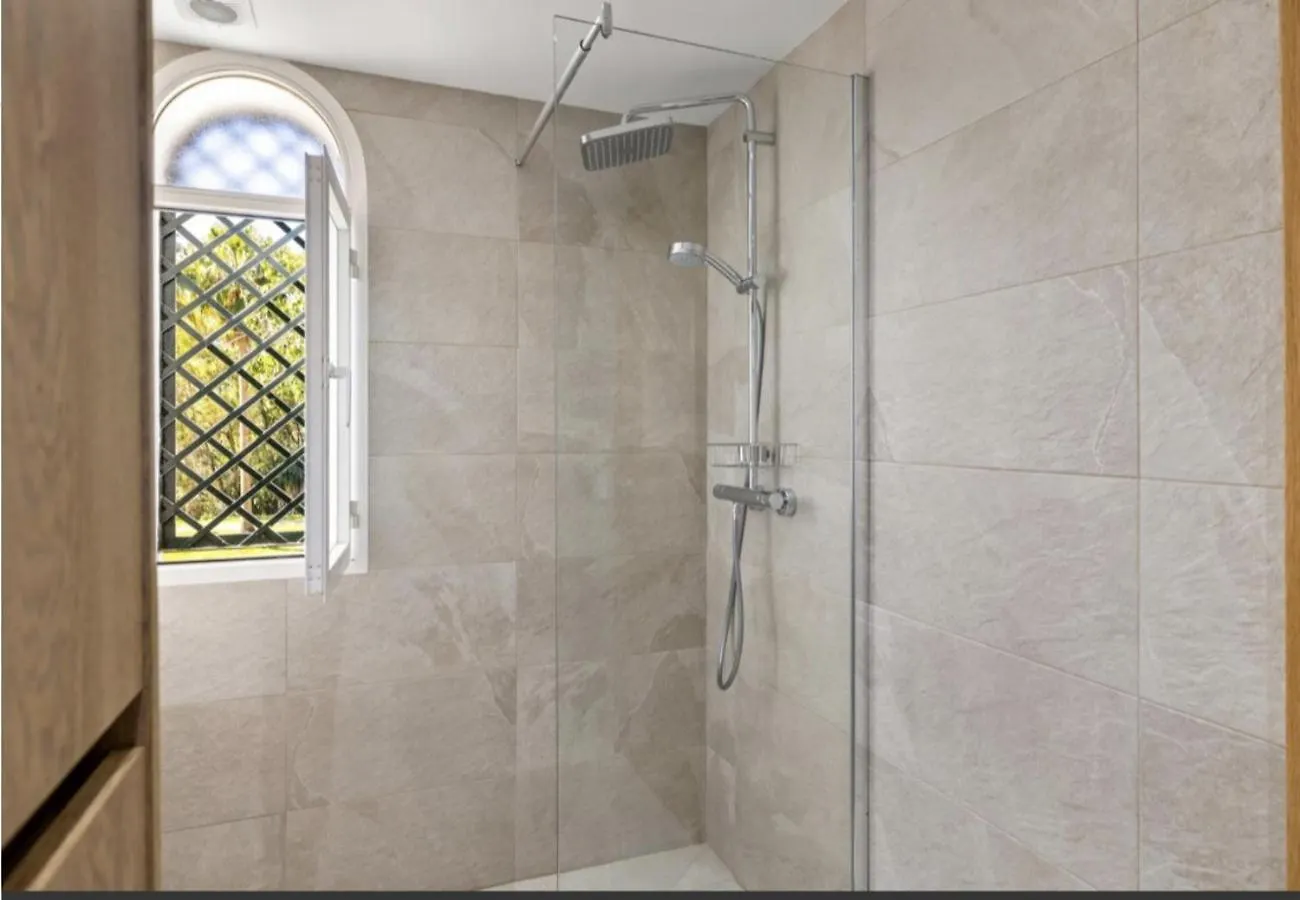 Se8 - Stylish Townhouse With Rooftop Terrace マルベーリャ